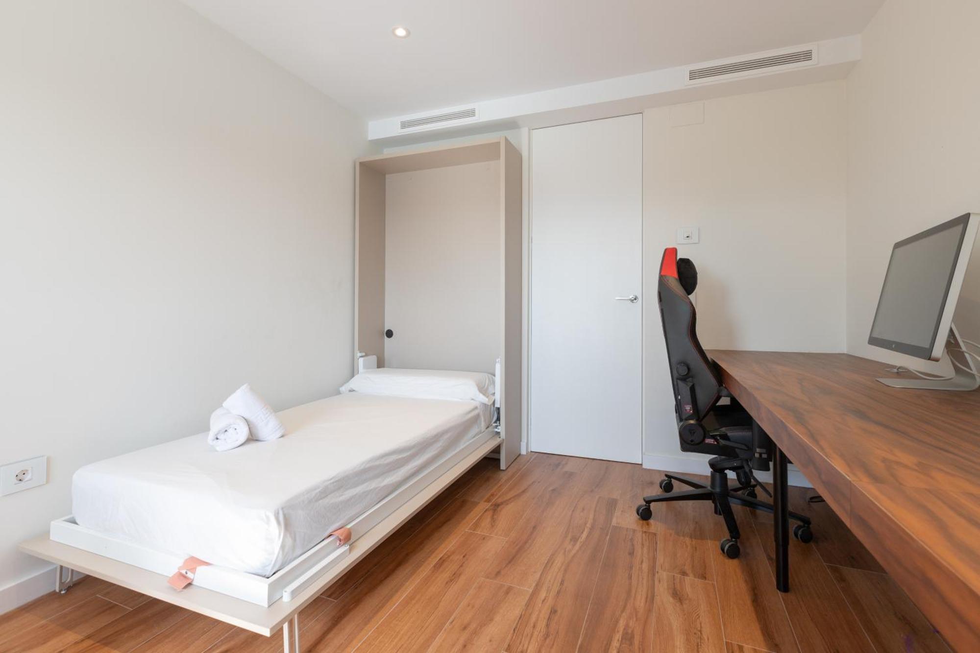 Luxury Beach/Port Apartment Малага Екстериор снимка