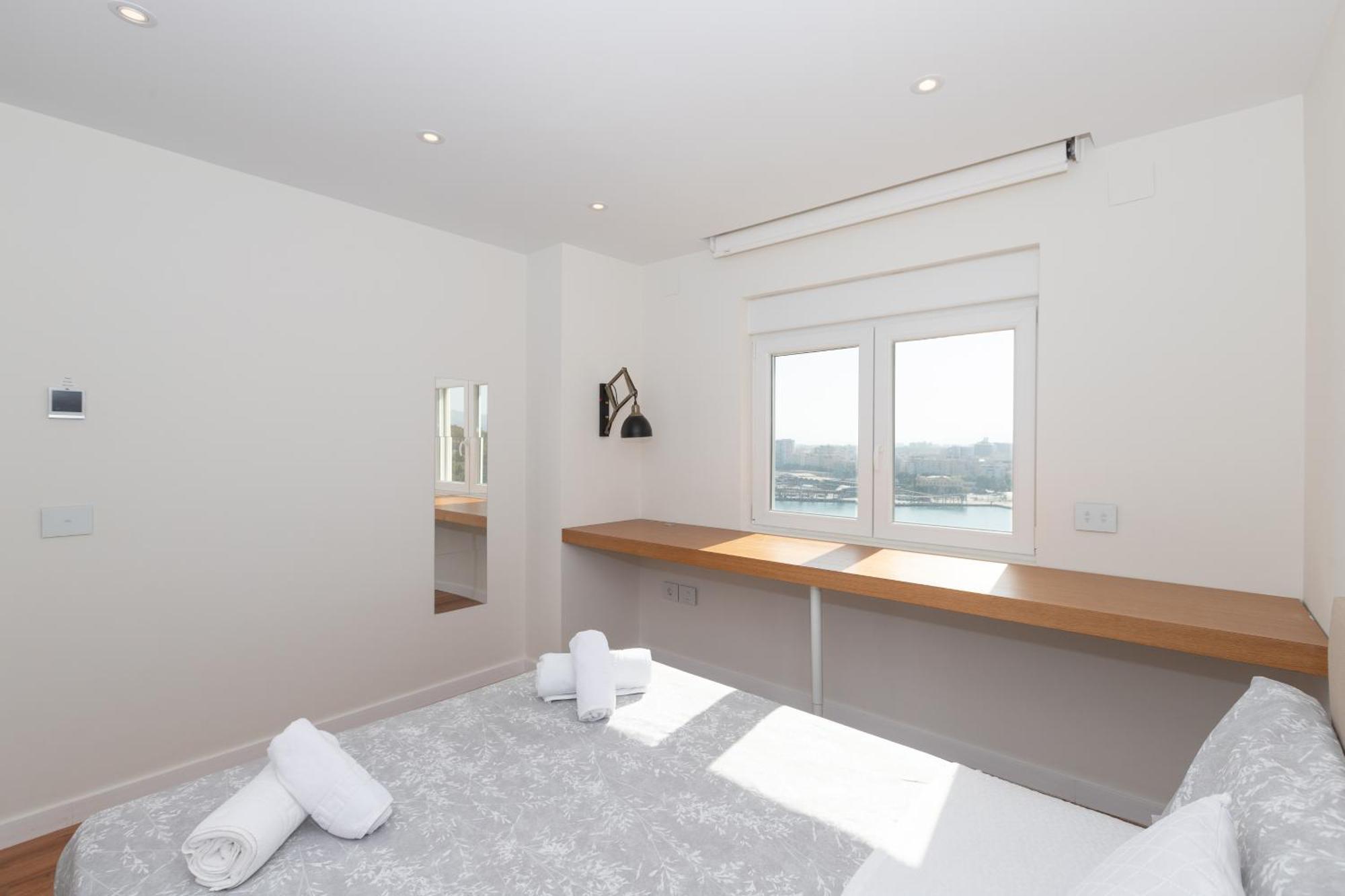 Luxury Beach/Port Apartment Малага Екстериор снимка