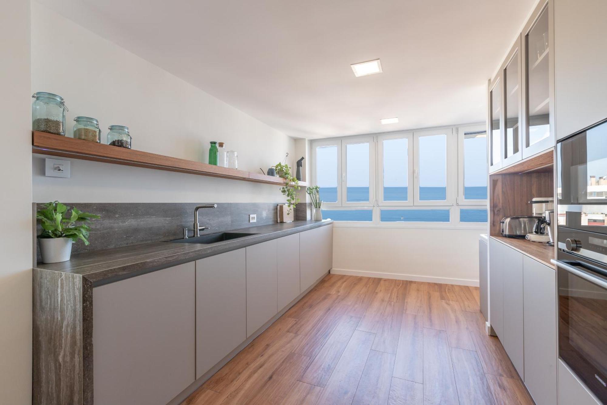 Luxury Beach/Port Apartment Малага Екстериор снимка